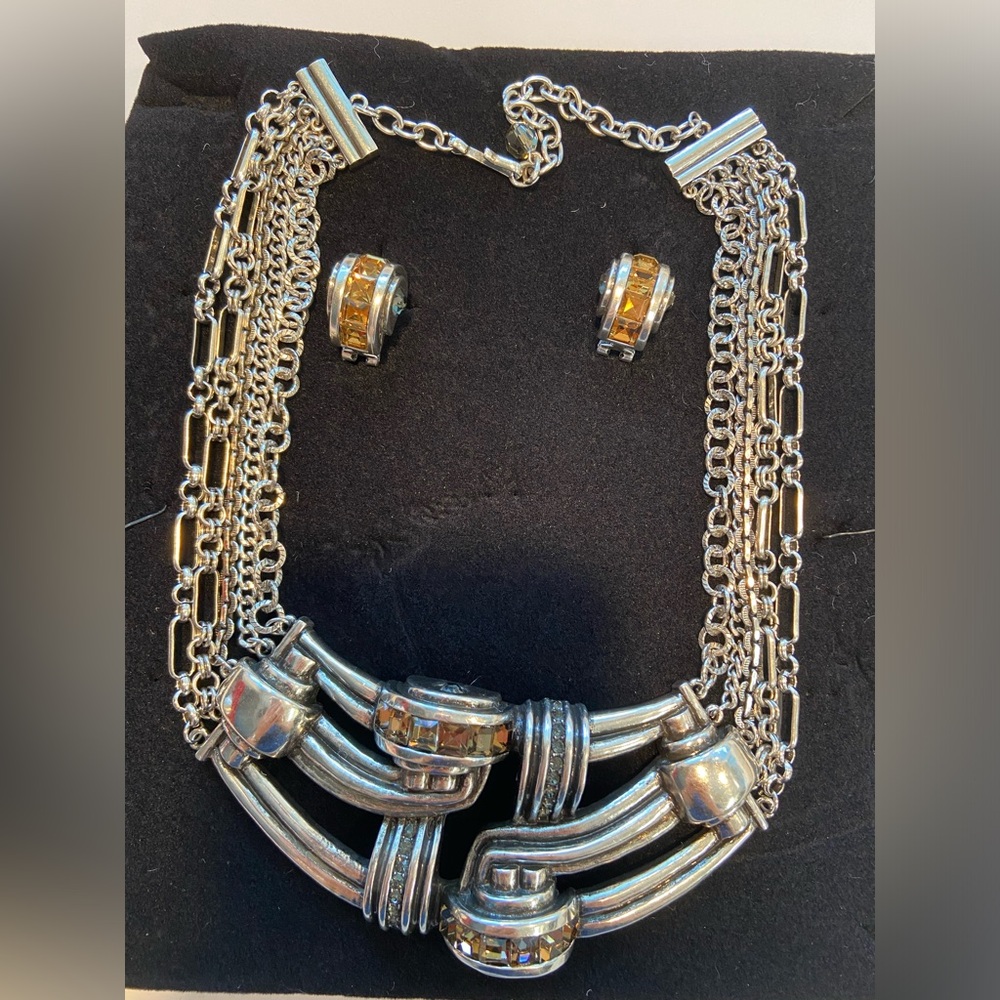 Vintage CLB NYC collar style necklace 18” and earrings 1” silver tone crystals - Picture 13 of 15